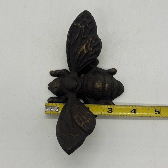 Cast Iron Honey Bumble Bee Insect Figurine Paperweight Decor - Picture 4 of 7